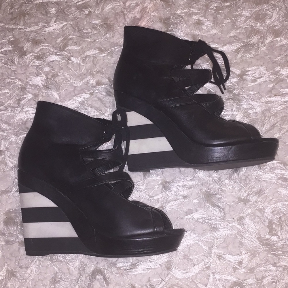Deena and Ozzy wedges/platforms - Picture 4 of 8